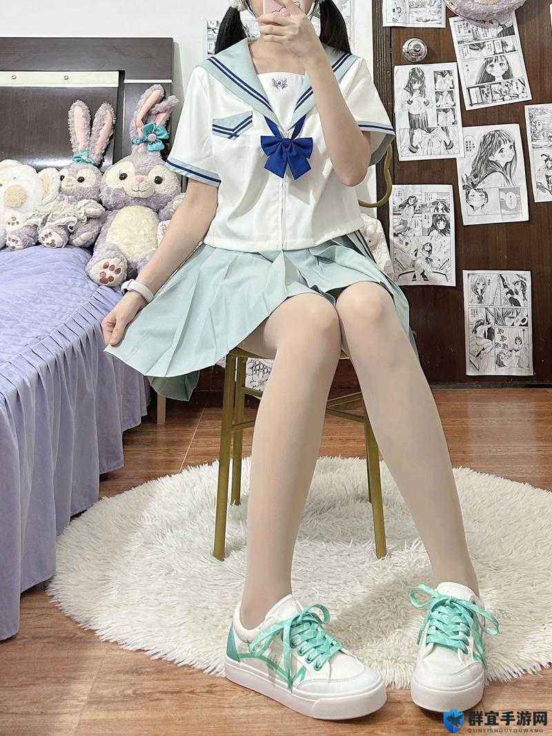开襟 JK 服饰下的双人运动精彩呈现