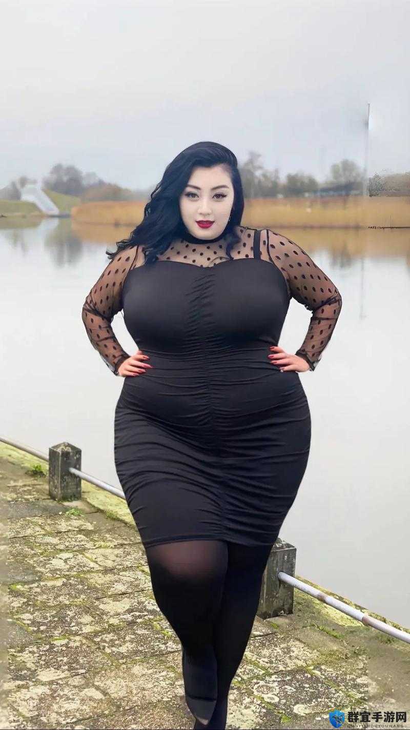 曰本丰满 BBW 内谢：探索爱的真谛