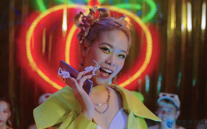 越南女 RAPPERDISS 大 以独特风格震撼说唱界