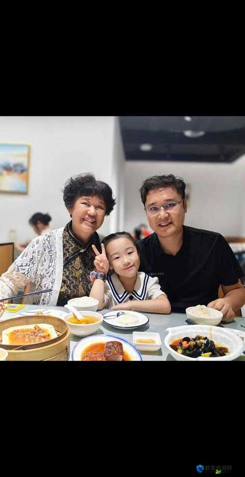每天在汆肉中醒来图片:探寻美食背后的温暖故事