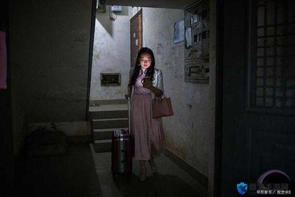 我在女寝当宿管:神秘的女寝生活之谜