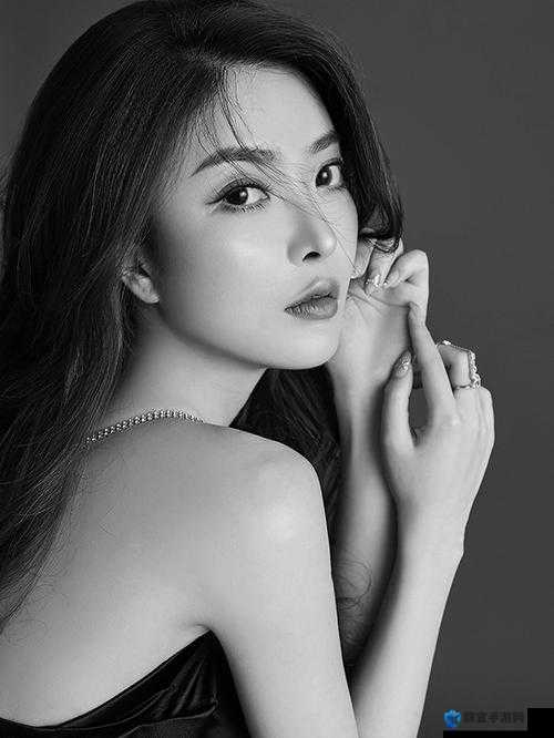 王伦宝写真：探寻未知的魅力