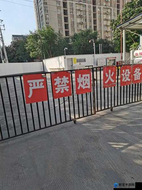墨池镇加油站大门怎么开，大门打开方法详细介绍