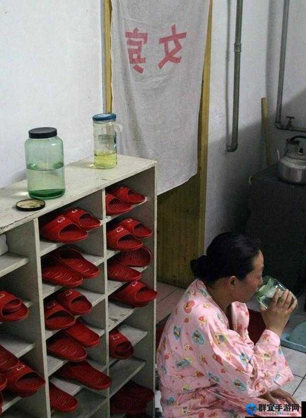 国产女搓澡工性的日常工作与生活经历