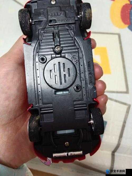 捡到同桌小玩具的开关引发的一系列意想不到的故事