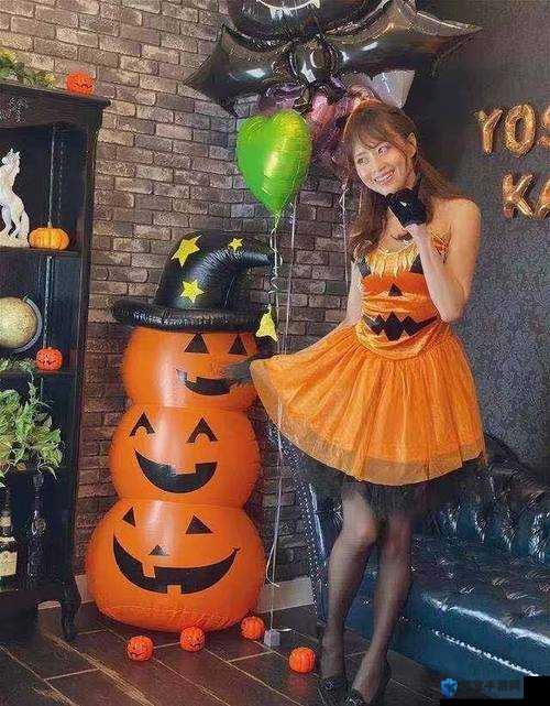 吉泽明步：人妻女教师的别样故事