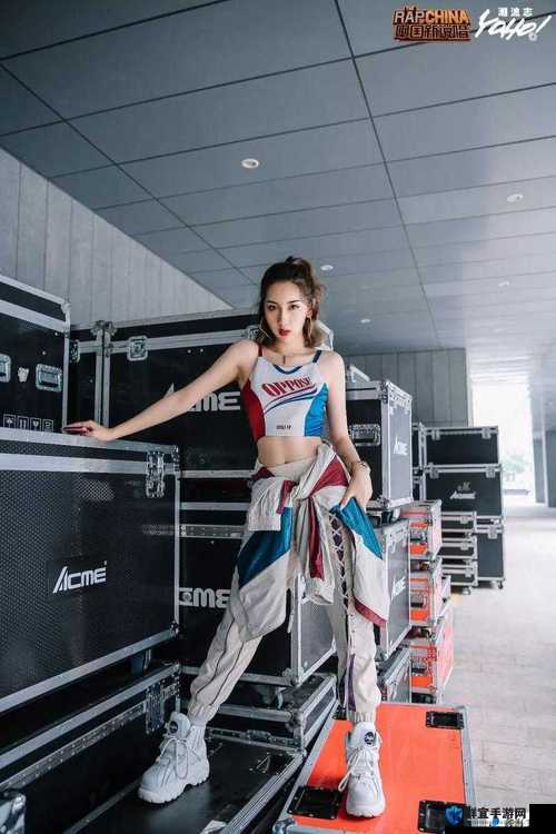大陆第一女 rapper 欢迎您：展现独特魅力引领说唱新风潮