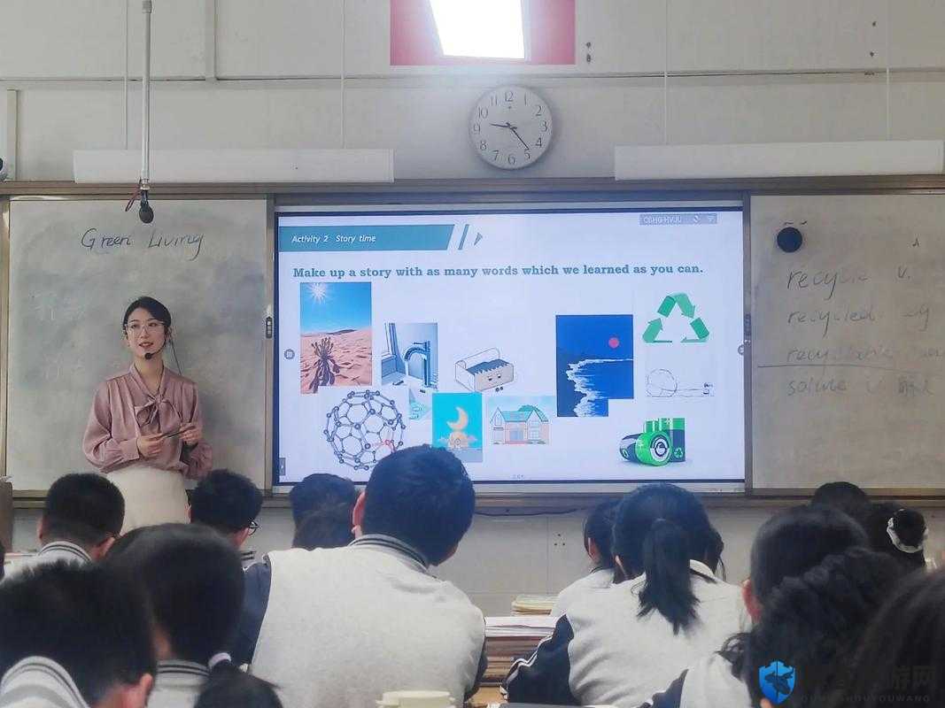 震惊英语老师竟然在课堂上做出这种事情