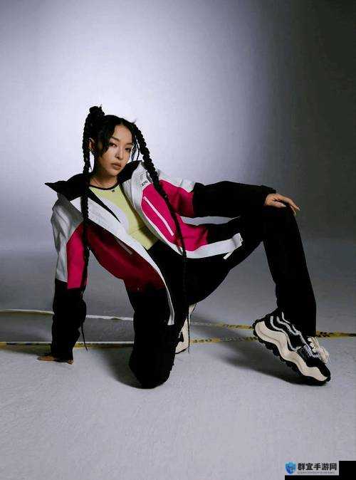 15岁女rapper惊艳亮相，新生代音乐力量如何颠覆传统说唱圈？