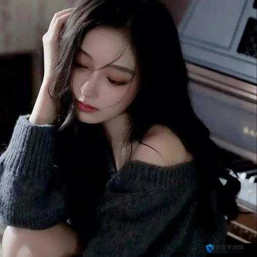 如何用一张漂亮好看的感性成熟女生头像图片来展现你的魅力与气质？