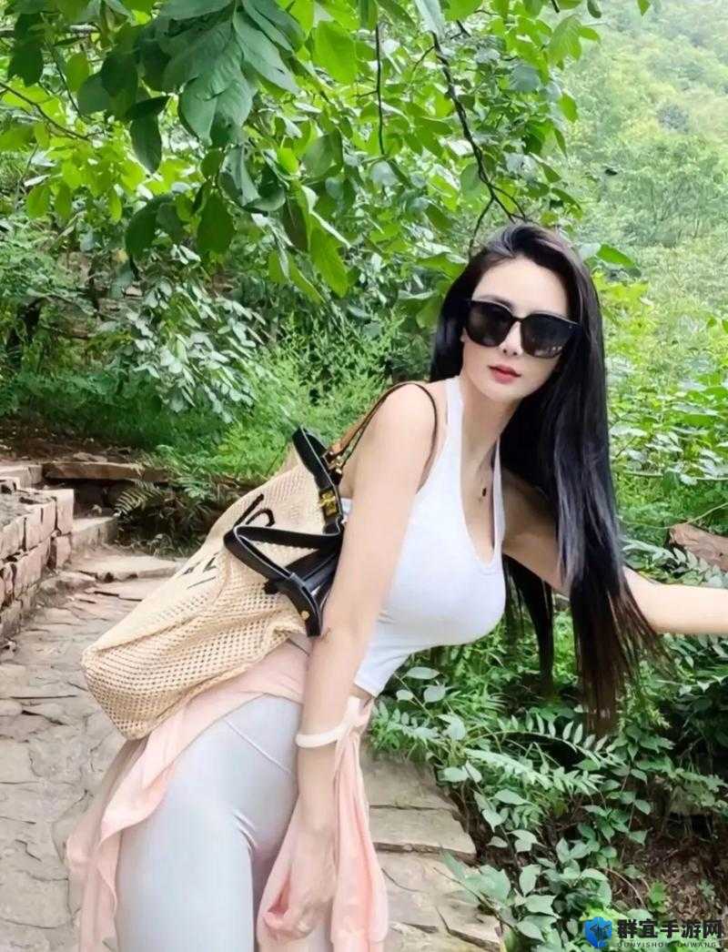 四川少妇bbw搡bbbb搡bbbb的真实故事：揭秘背后的生活点滴与情感纠葛