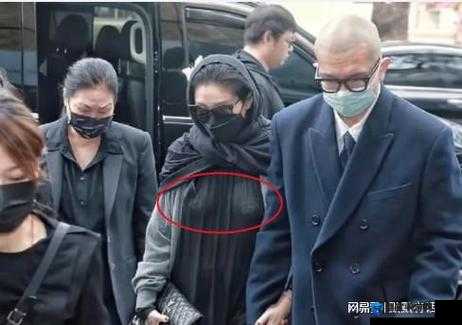 为什么奶头会被蹂躏得又大又黑?这是怎么回事?