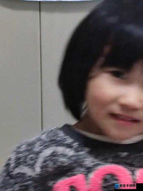 海角披风少年妈妈最新视频揭秘：真实生活背后的感人故事与家庭温暖瞬间