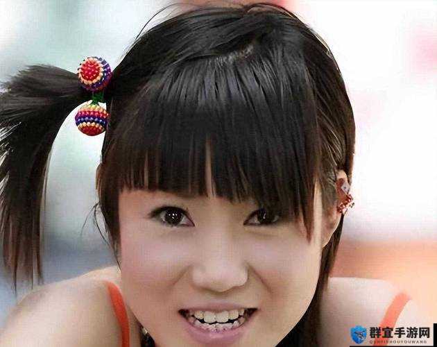 张筱雨粉嫩啪啪人体艺术写真集：展现自然美与艺术魅力的完美结合