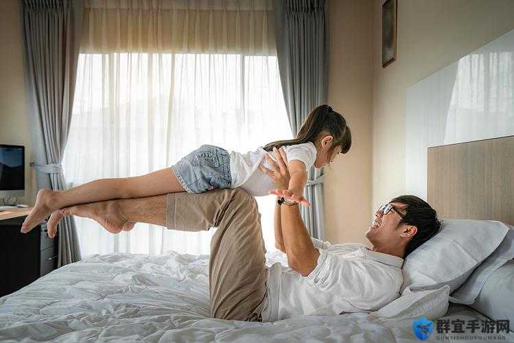 16 岁女儿还可以给爸爸抱，这种行为正常吗？引发网友热议16 岁女儿还可以给爸爸抱，到底合不合适？众人观点不一16 岁女儿还可以给爸爸抱，是亲情流露还是超越界限？等你来评