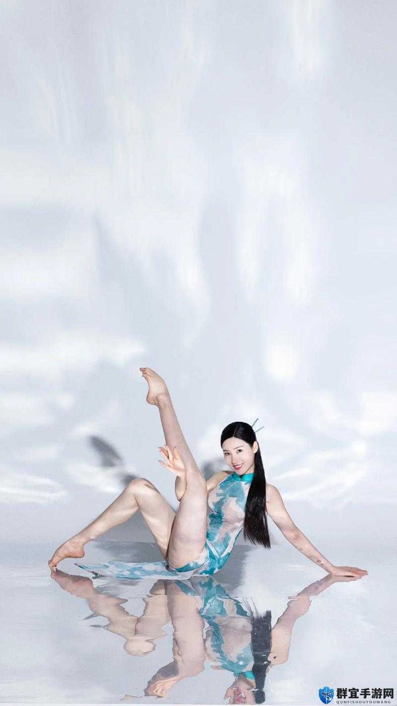 一字马扣出水来的下一句怎么接？_禁忌诱惑下的缠绵私语
