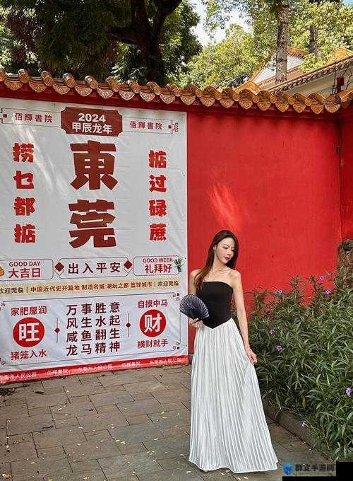 藏不住了！魔法红色小花绝美打卡地全攻略