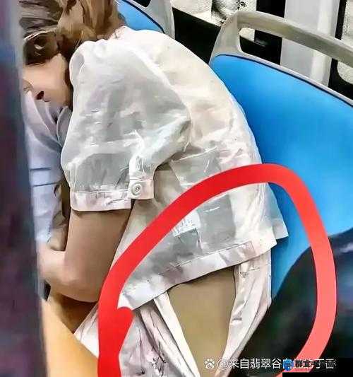 穿情趣内裤坐公交被c了一节课！惊魂经历全记录，尖叫细节全曝光